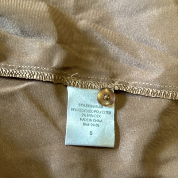 Great condition sleep shirt - Picture 4 of 4